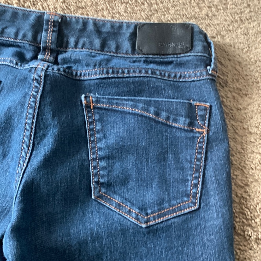 Express Zelda ultra skinny jeans.